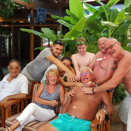 Hotel Gokcen 3*